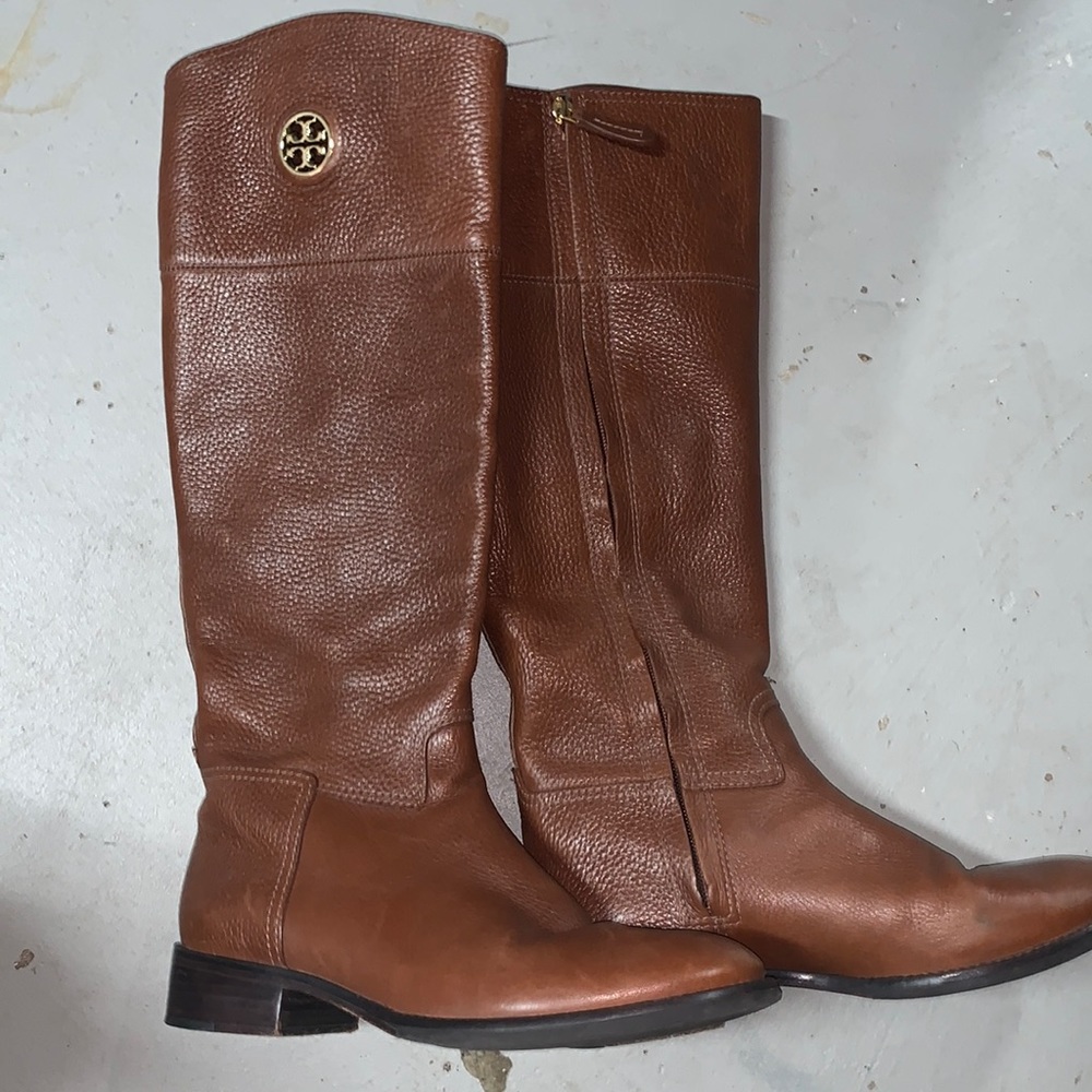 Brown boots by Tory Burch